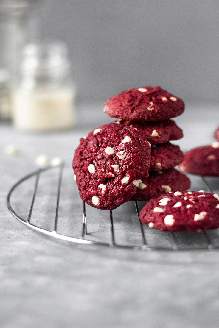 Red velvet white chip cookie